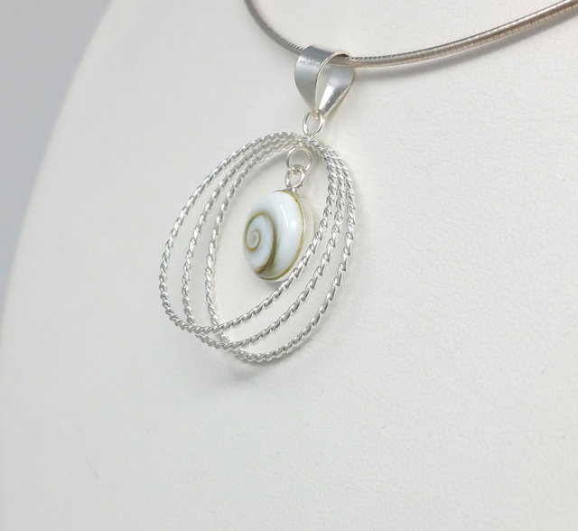 PENDENTIF OEIL ROND EN OEIL DE STE LUCIE 3 ANNEAUX VENDU SANS CHAINE - OSLPDT316