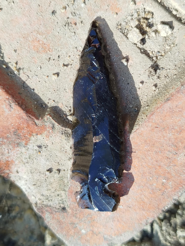 Obsidienne pointe de flèche 