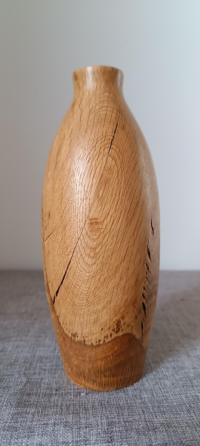 Vase en chêne
