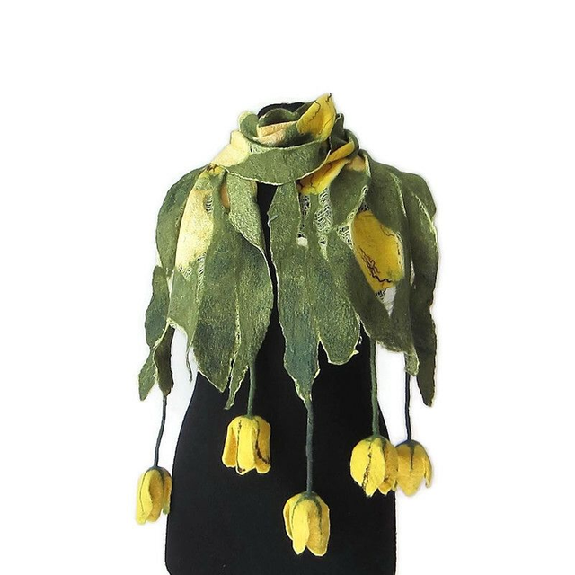 Sciarpa Giallo verde seta lana merino feltro Sciarpa fatta a mano infeltrimento fiori tulipani Sciarpa lunga calda donna Regalo unico