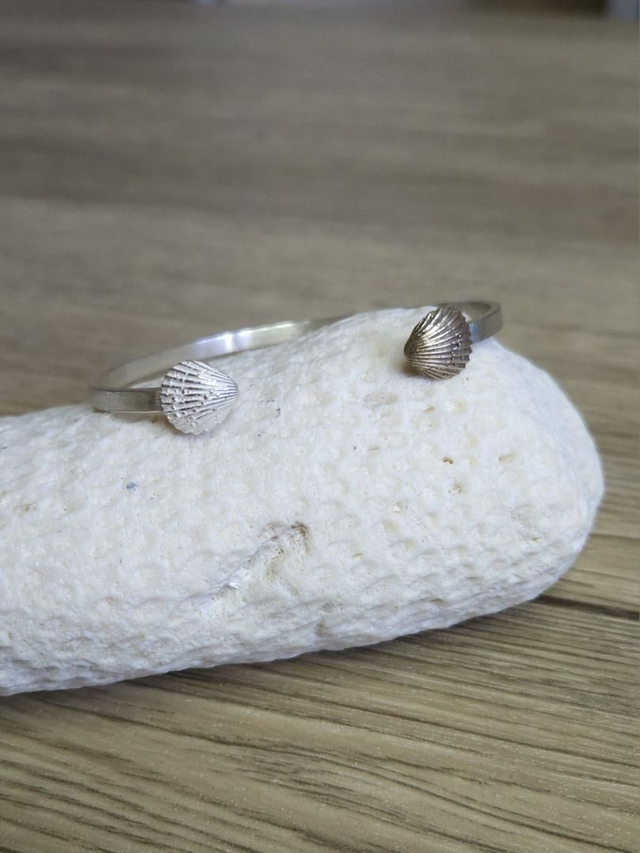 Bronze and Silver Scallop shell open bangle