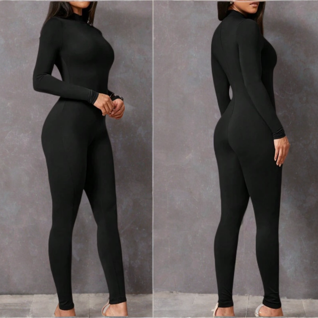 Combinaison à col noire