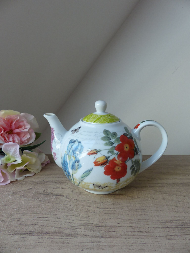 Théière en porcelaine anglaise avec motif botanique floral de coquelicots et papillons, décoration véranda, jardin d'hiver, cadeau maman