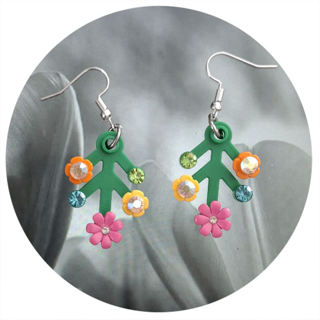 Small glint limb earrings