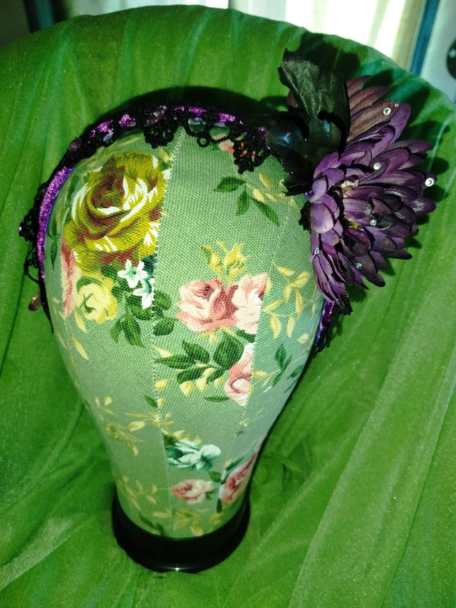 Serre tête black dahlia 