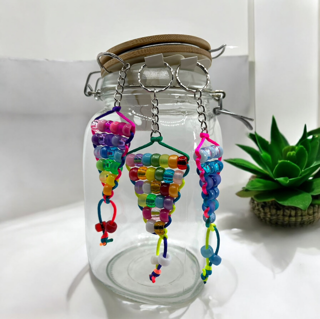 Triangle fidget keyring - beads