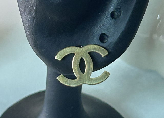 Boucle d’oreille 