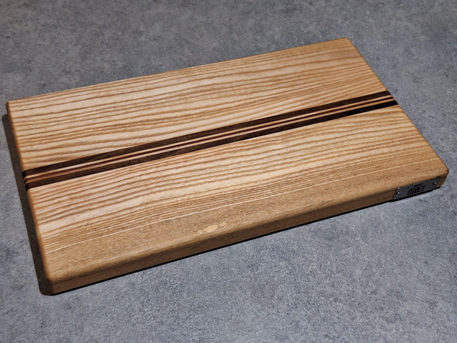 PLANCHE À DÉCOUPER N°134