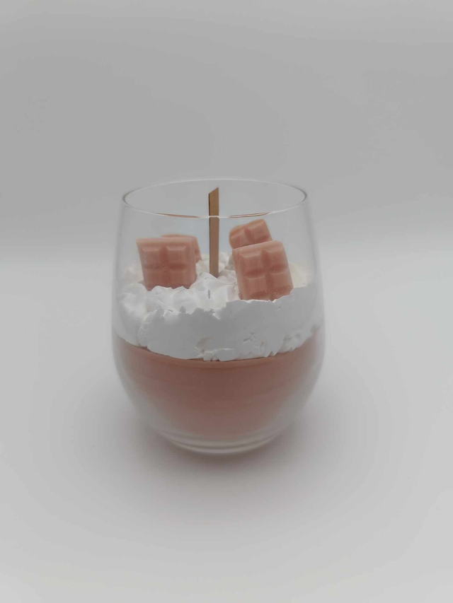 Bougie gourmande au bois de cèdre