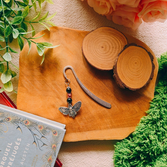 Marque-pages papillon de la mort