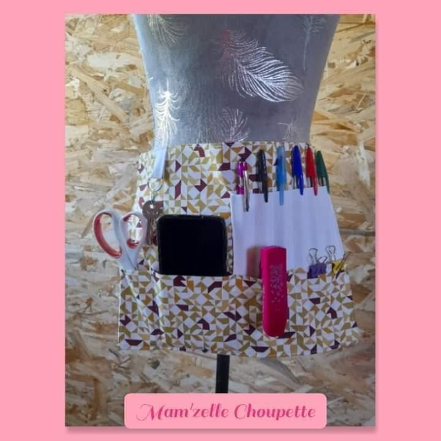 Tablier multipoches