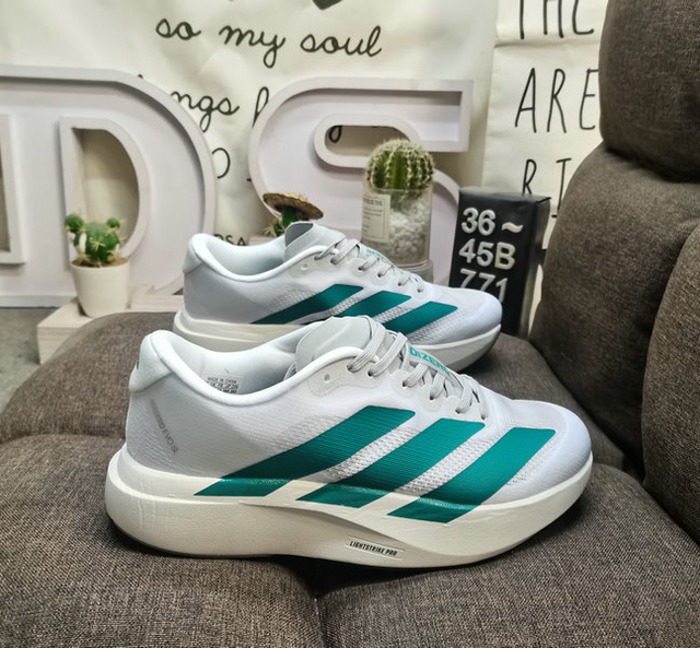 Adidas ADIZERO EVO SL