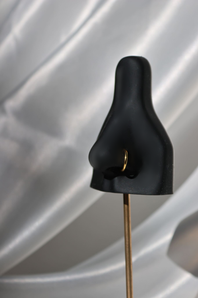 Faux anneau de nez Simple doré (1.2mm) 