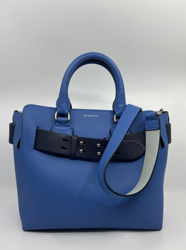 BOLSO THE BELT EN PIEL AZUL BURBERRY