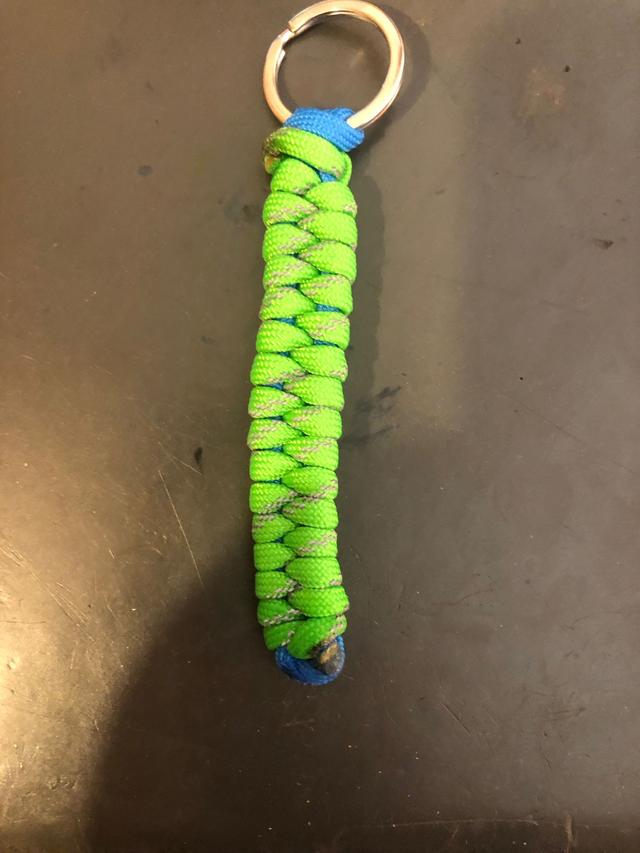 Visgraat sleutelhanger