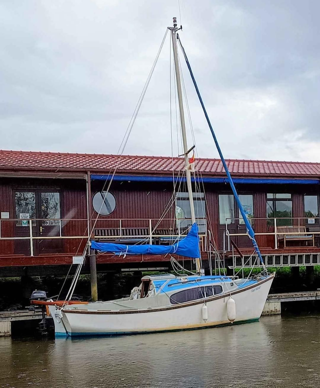 Voyager 19 Sailing Boat