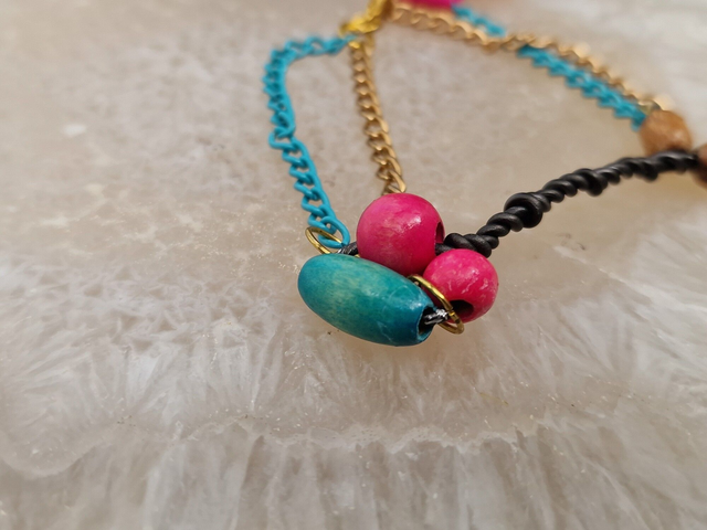 Bracelet Turquoise Doré Perles Bois