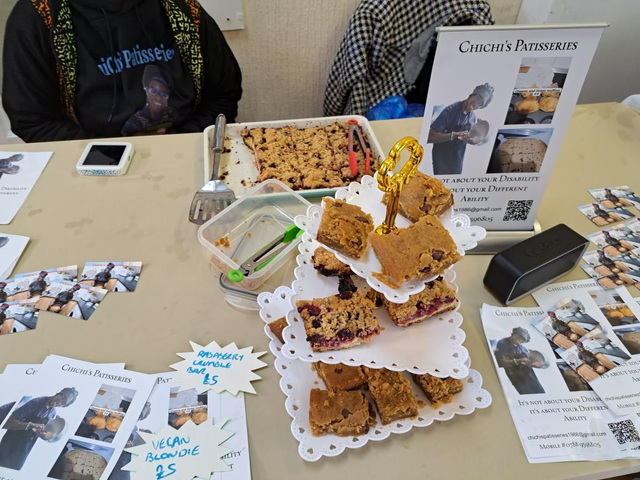 Raspberry crumble bars 