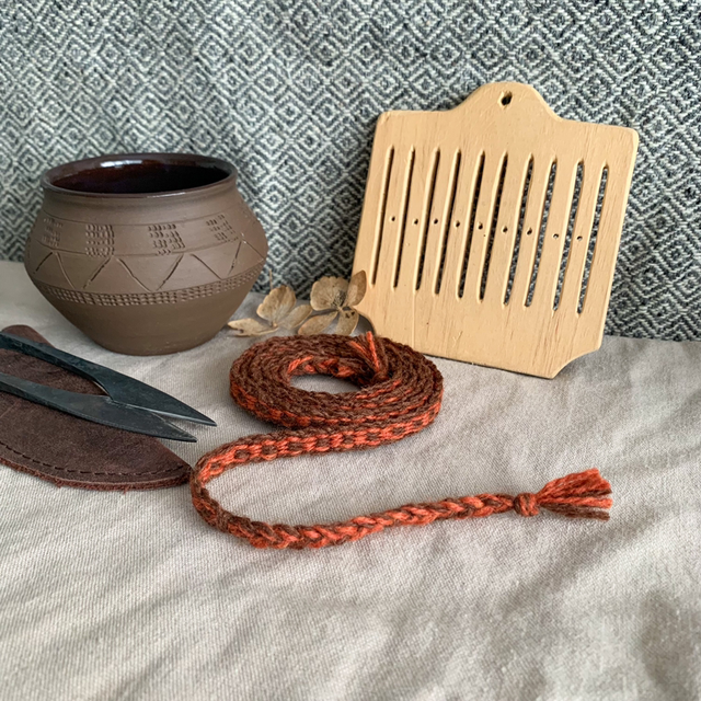 Galon au peigne tissé main