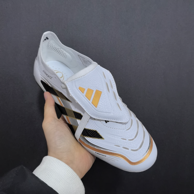 PREDATOR TONGUE ELITE *FAN MADE NOT OFFICIAL*