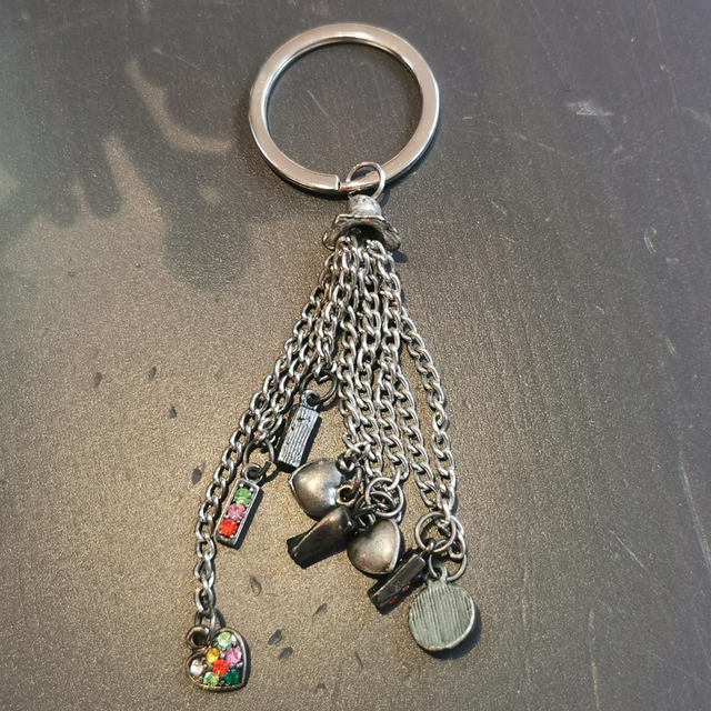 Schl�sselanh�nger Perlen Metall