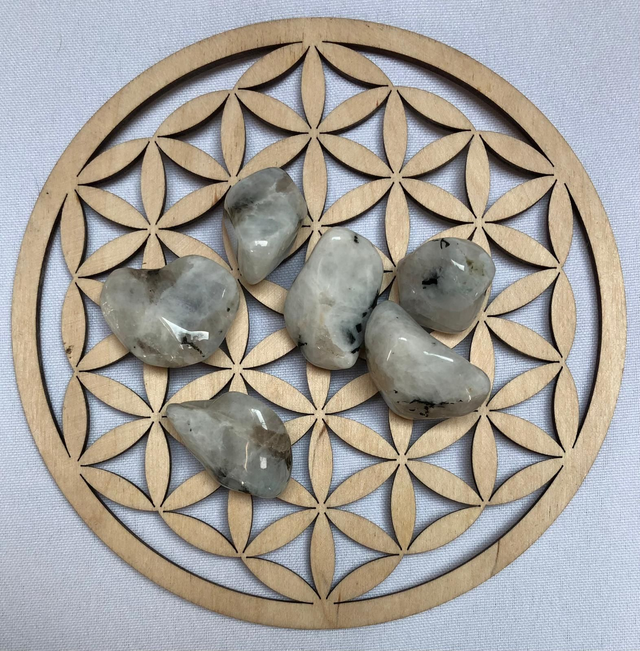 Pierre roulée en Pierre de Lune Blanche