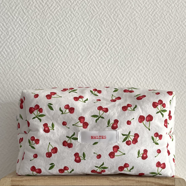 Trousse cube cerises