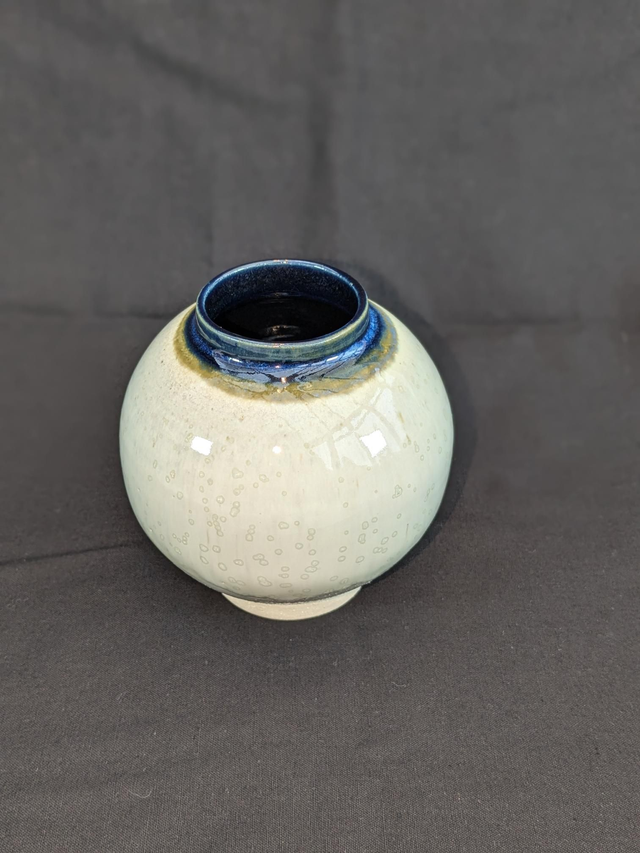 Moon jar small dark blue and margarite 