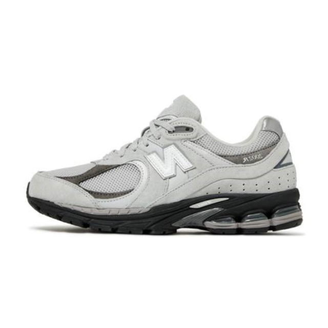 New Balance NB 2002R, grey black