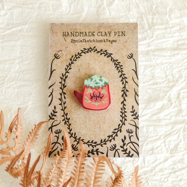 Spring Collection &quot;Forget-Me-Not Teapot&quot; clay pin