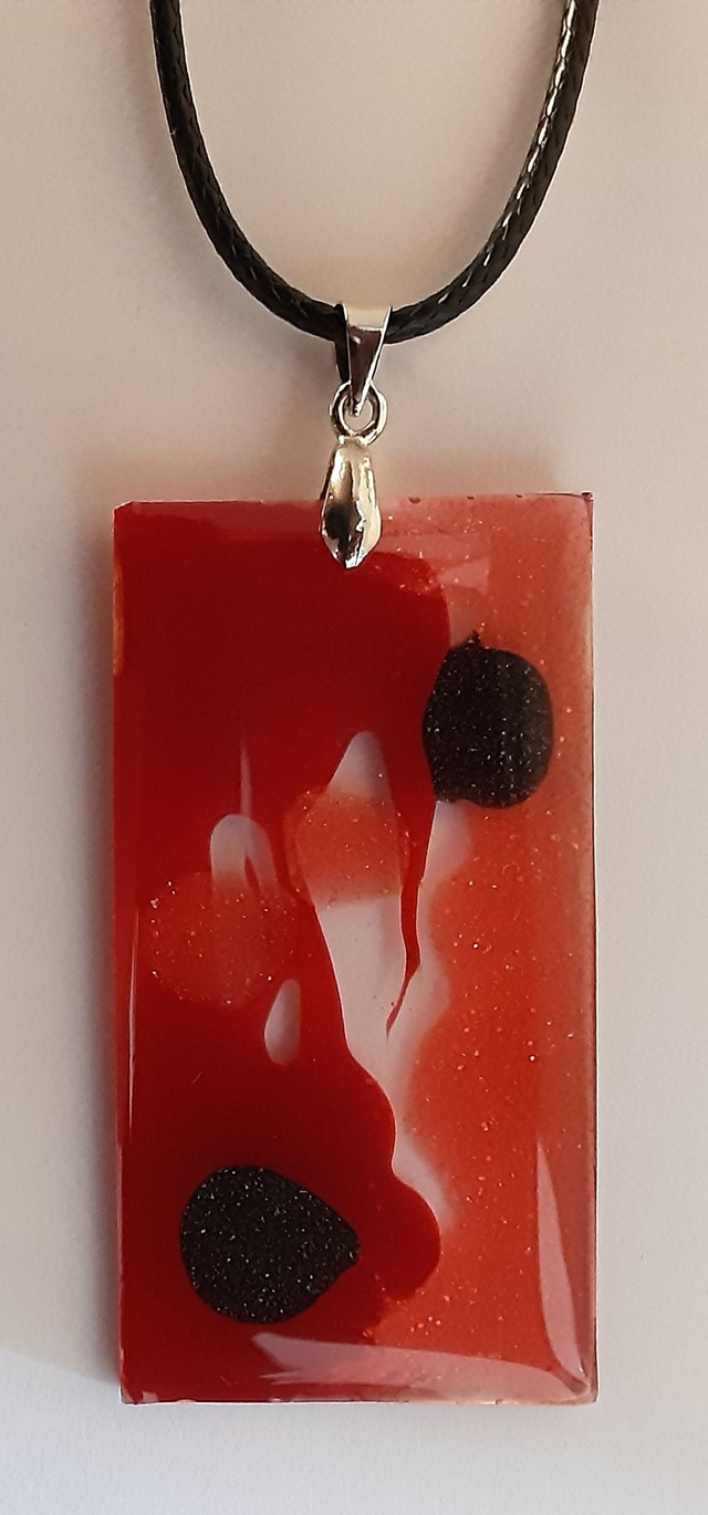 Pendentif rectangle moyen collection Vaporeux transparence et impression rouge grenat framboise scintillant noir scintillant