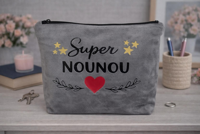 ✨ Trousse multifonction “Super Nounou” ✨