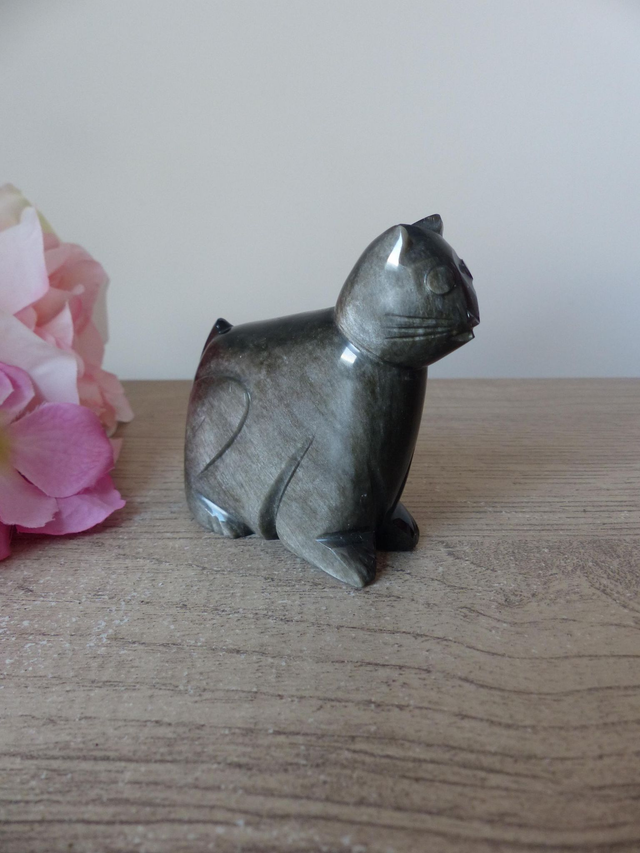 Figurine Chat en Obsidienne Dorée, Sculpture Chat Assis en Pierre, Chat Félin Collection, Lithothérapie, Cadeau Amoureux des Chats