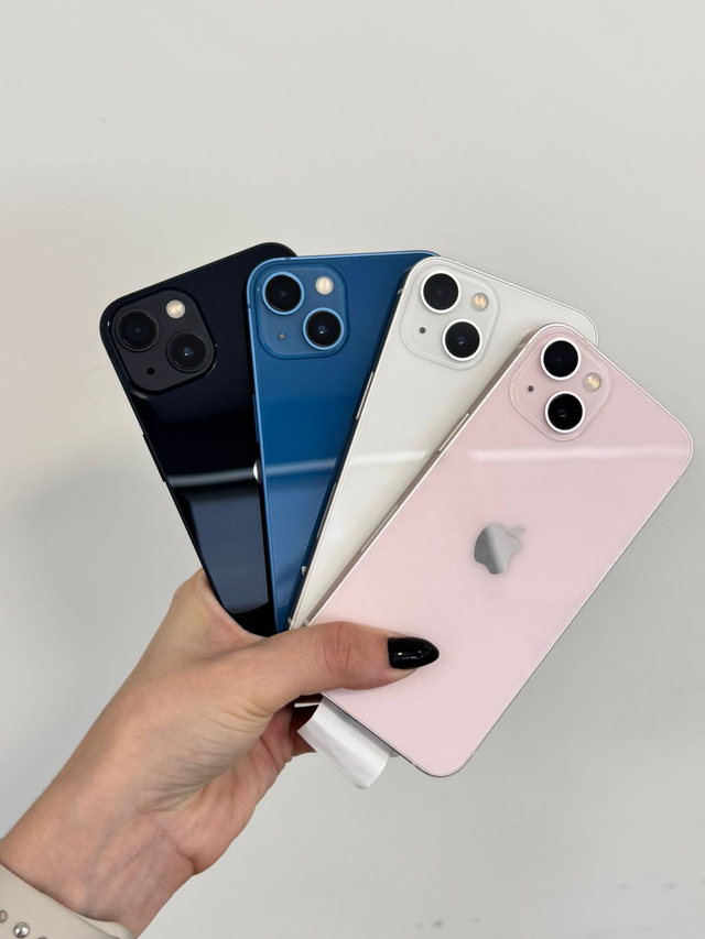 iPhone 13 