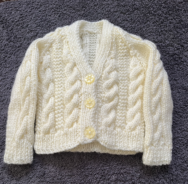 Lemon cable design cardigan newborn/premature