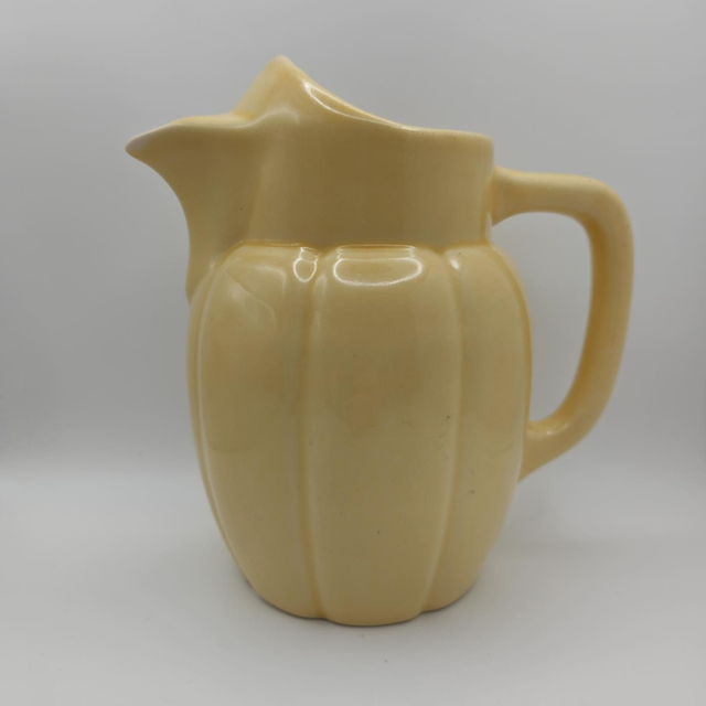 Pichet la Saint-Uzienne crème 