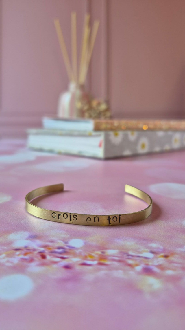 Bracelet mantra "Crois en toi"