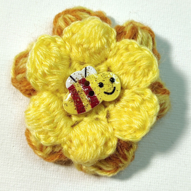 Barrette fleur double caramel jaune crochet bouton abeille pince crocodile