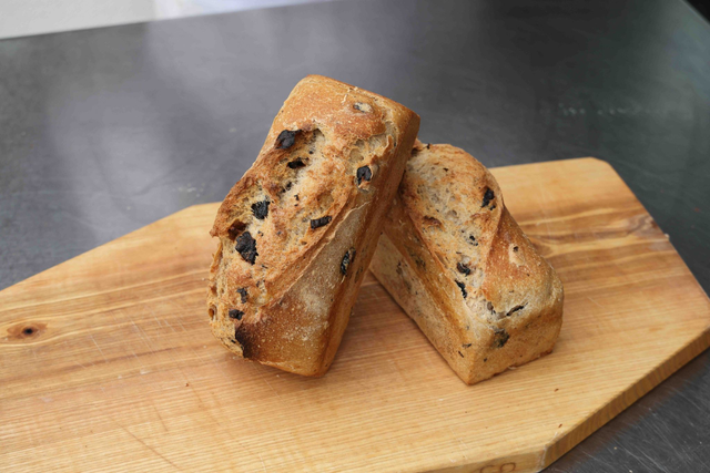 Petit Pain Olive