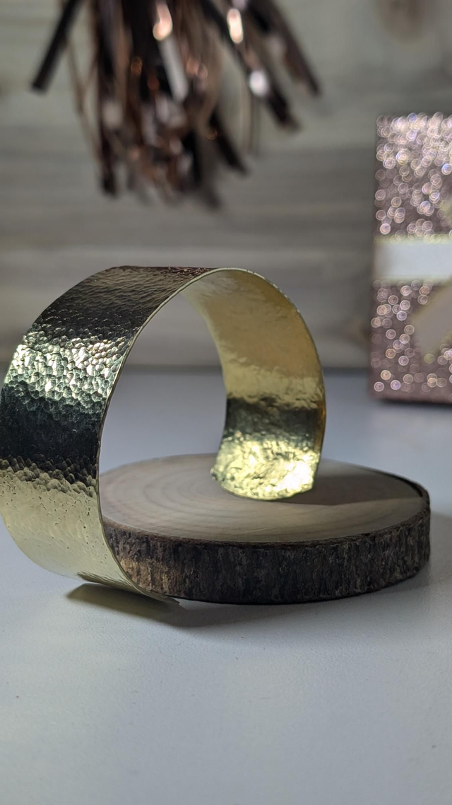 Manchette martelée (doré)