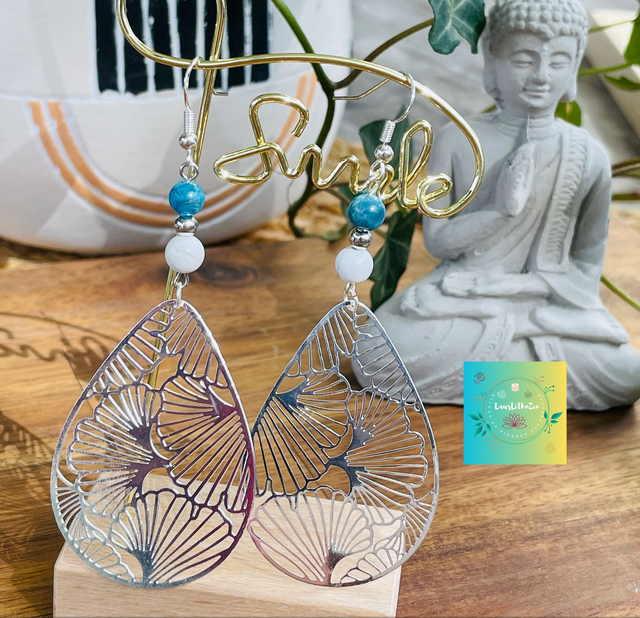 🦋 Boucles d'oreilles Apatite et Howlite