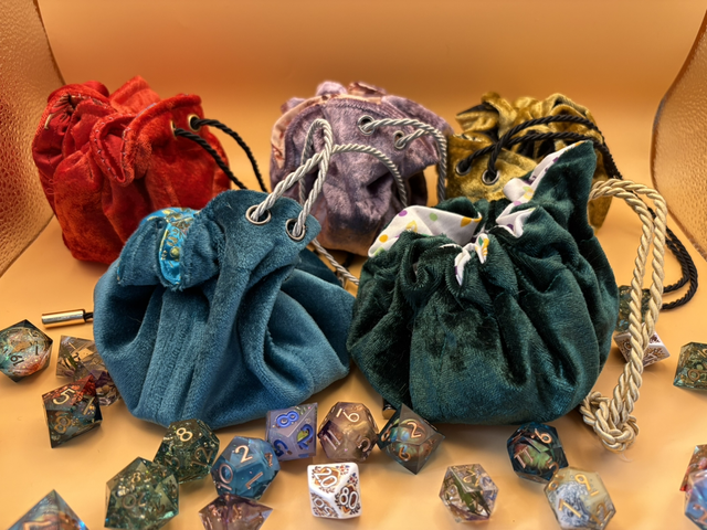 Dice Bag - 6 Pockets