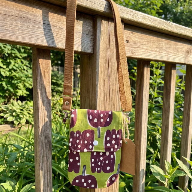 SS118 - Green and Purple Mushroom Pattern Crossbody Phone Bag