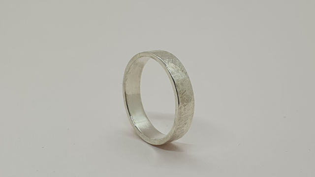 Bague "Pluie mêlée" - Argent massif martelé