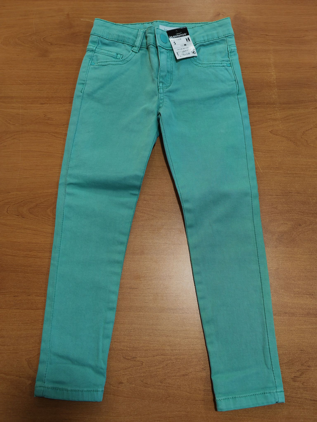Pantalon neuf 5 ans
