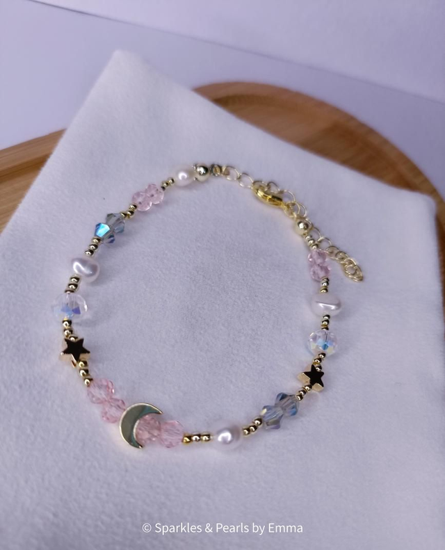 Selene gold bracelet 