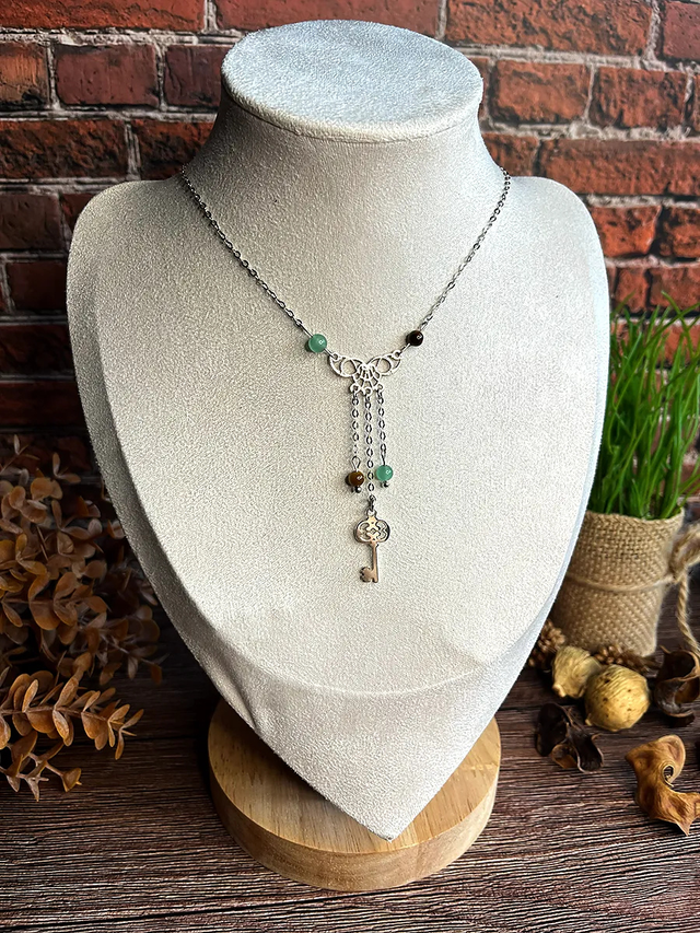 Collier Eren (2 versions)