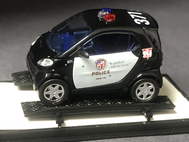 Smart City Coupé Police Los Angeles Busch 1:87