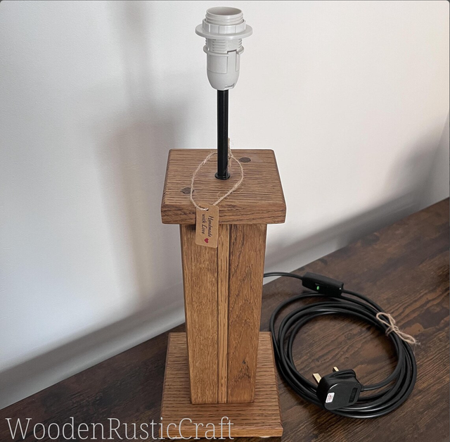 Tall Reclaimed Wood Table Lamp – Upcycled Rustic Lighting
