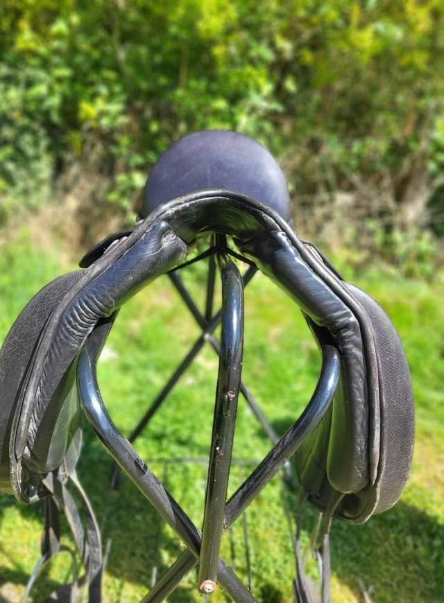 Selle de dressage Zaldi Super Kent 17,5"